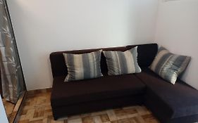 Koezponti Apartman 2
